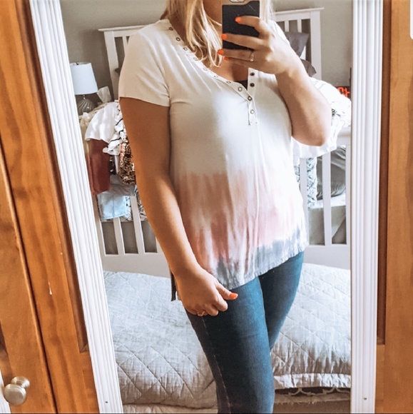 American Eagle Outfitters Tops - Ombre tee